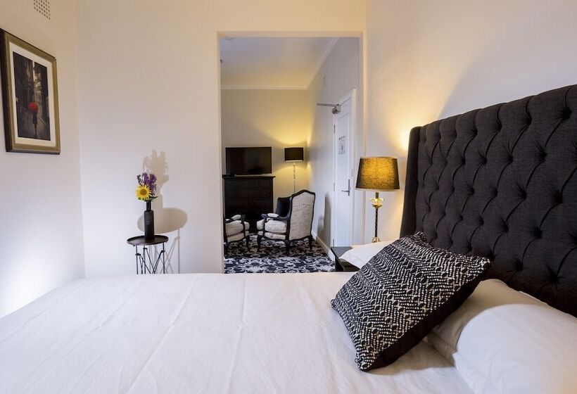 スタンダードルーム, The Commercial Boutique