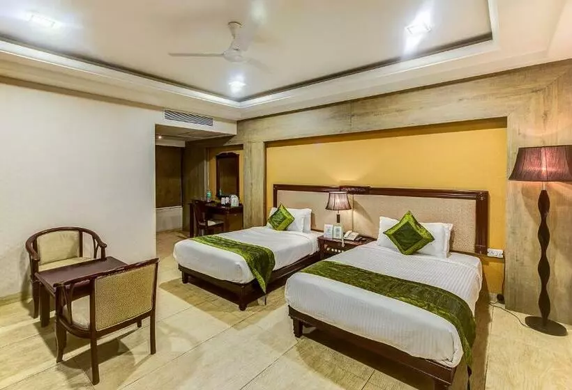 Chambre Deluxe, Treebo Shivani
