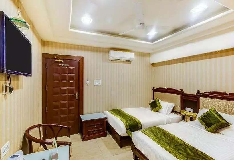 Chambre Standard, Treebo Shivani