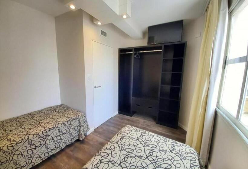 4인용 수피리어 룸, Versailles