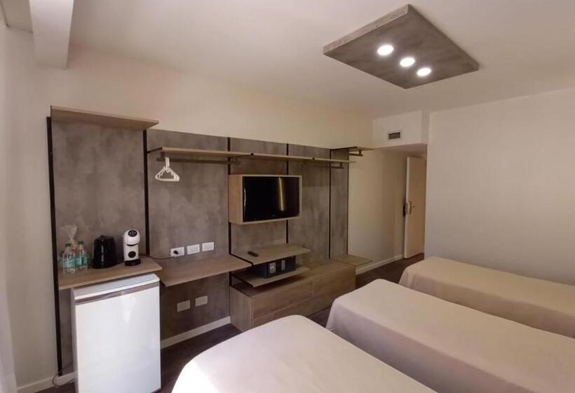 스탠다드 트리플 룸, Versailles