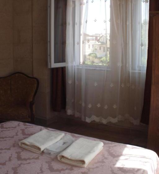 Deluxe-huone, Emre's Stone House