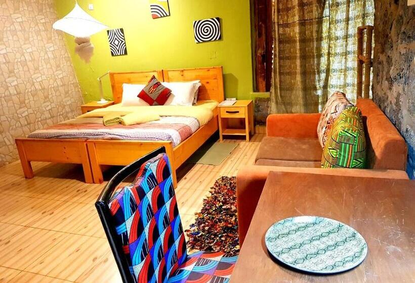 اتاق خانوادگی, Yambi Guest House