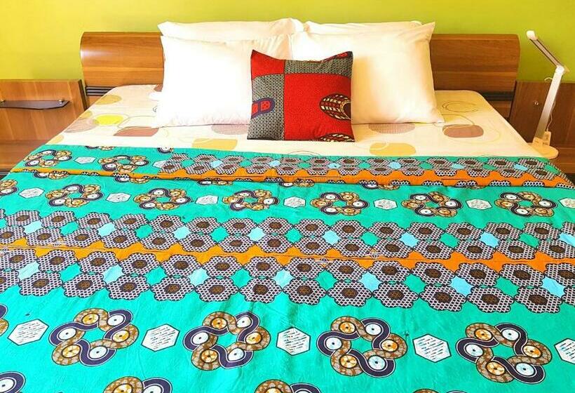 Deluxe Suite King Bed, Yambi Guest House