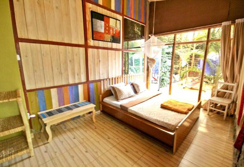 اتاق استاندارد یک نفره, Yambi Guest House