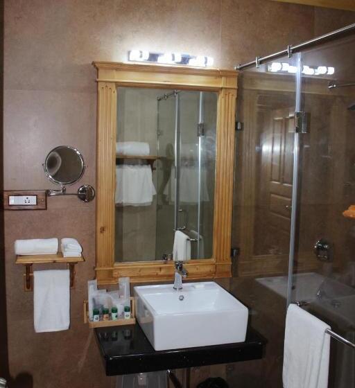 Королевский Номер, Shivadya  A Boutique