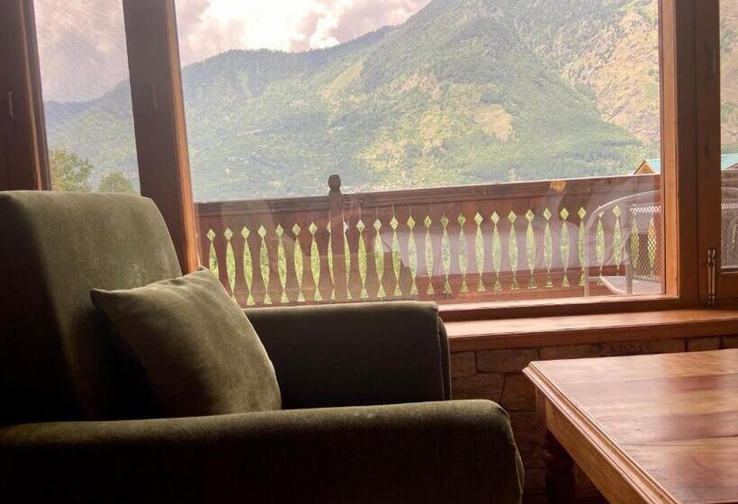 اتاق رویال, Shivadya  A Boutique