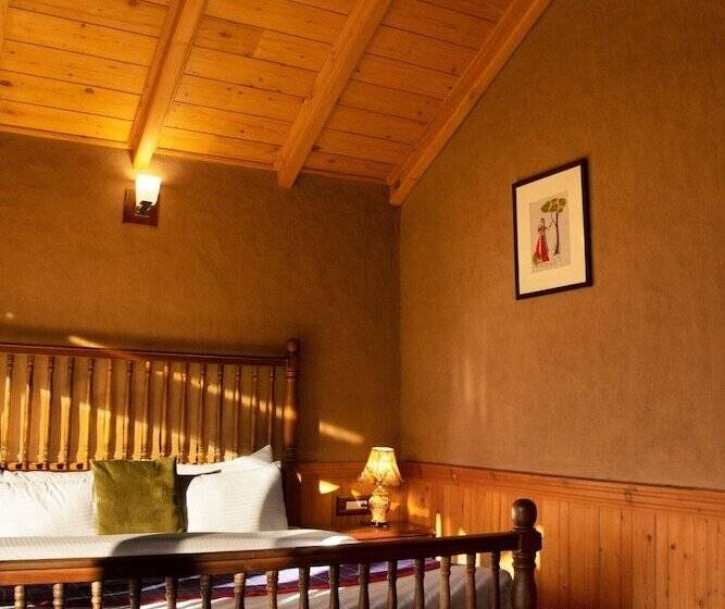 اتاق رویال, Shivadya  A Boutique