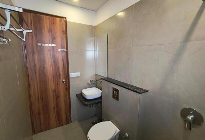 חדר סופריור, Fabhotel Shiv Rachna