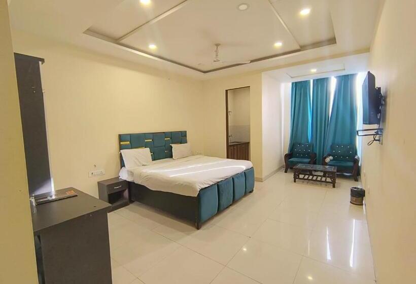 סוויטה אקזקיוטיב, Fabhotel Shiv Rachna