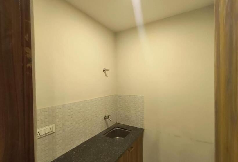 סוויטה אקזקיוטיב, Fabhotel Shiv Rachna