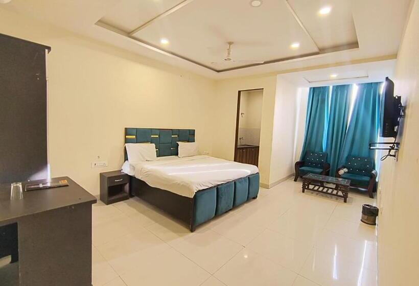 סוויטה אקזקיוטיב, Fabhotel Shiv Rachna