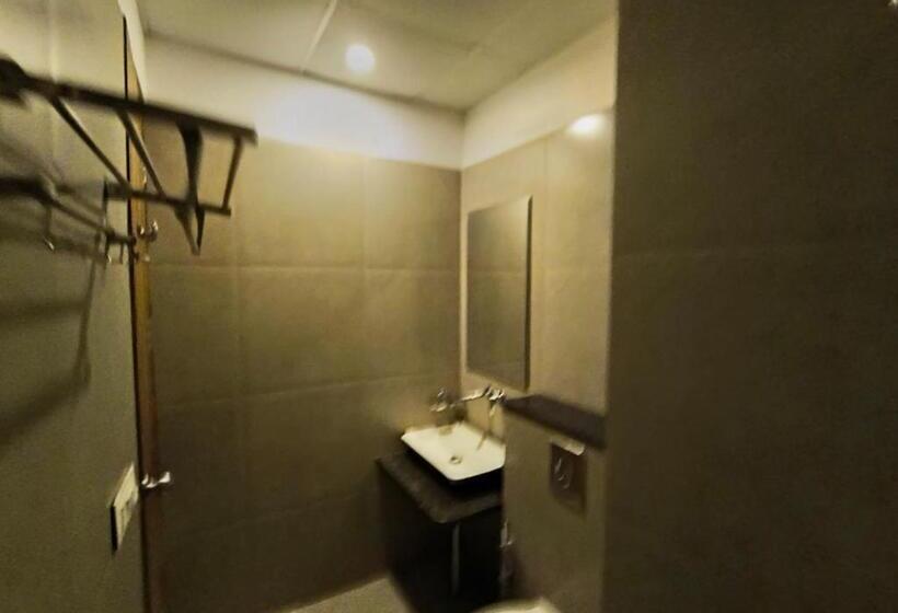 סוויטה אקזקיוטיב, Fabhotel Shiv Rachna