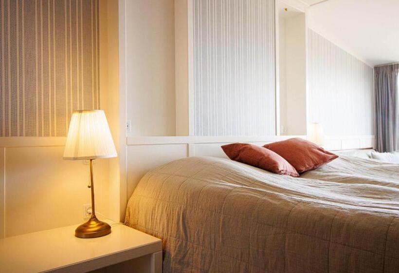 غرفة قياسية مطلّة علي البحر مزوَّدة بشُرفة, Stammershalle Bade