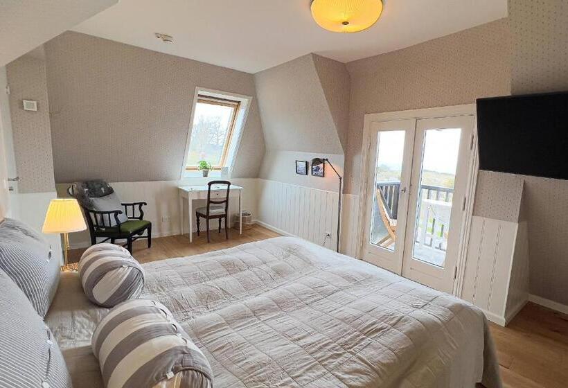 جناح مطلّ علي البحر, Stammershalle Bade