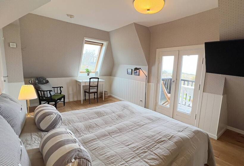 جناح مطلّ علي البحر, Stammershalle Bade