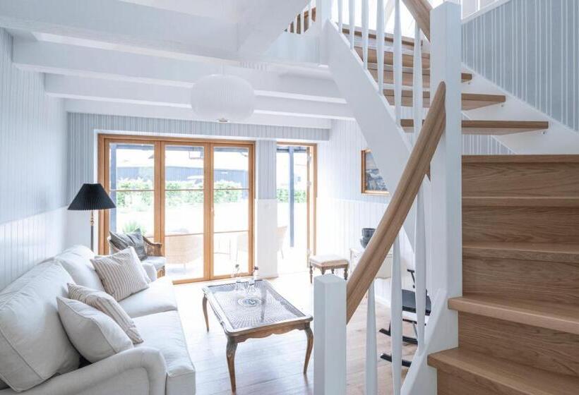 جناح ديلوكس مطل على البحر, Stammershalle Bade