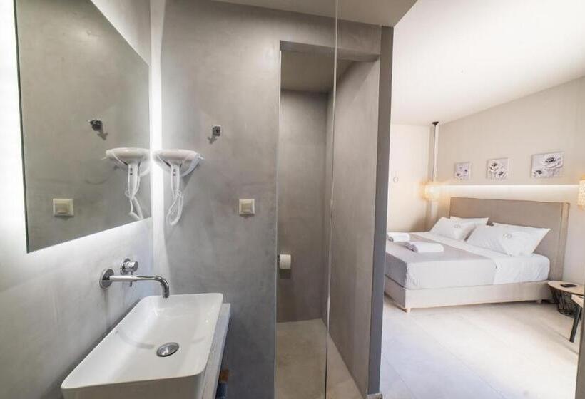Номер Deluxe Кровать Кинг, Theros Suites
