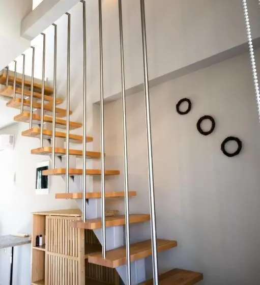 Sviitti Allasnäkymä, Theros Suites