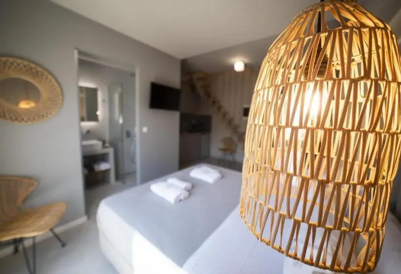 Sviitti Vuoristonäkymä, Theros Suites