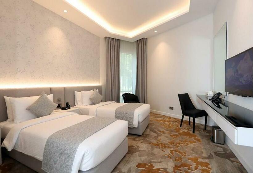 اتاق لوکس, Estay