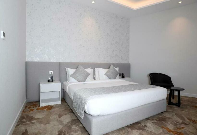 اتاق سوپریور با تخت بزرگ, Estay