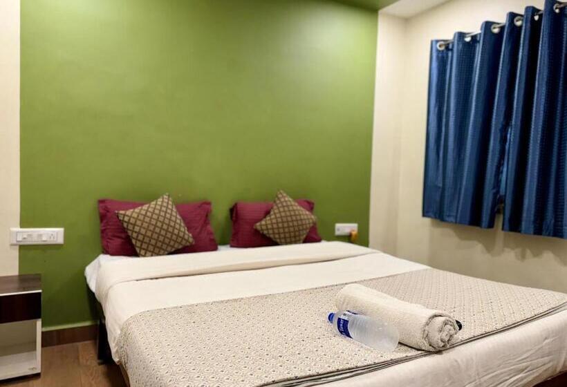 Quarto Economy, David Residency