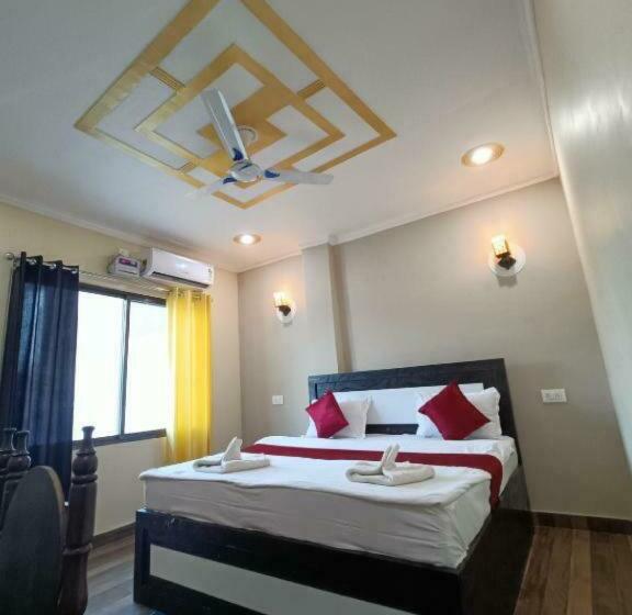 Deluxe-huone King-vuode, Goroomgo Mohit Paying Guest House Varanasi