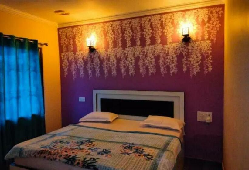 Deluxe-huone King-vuode, Goroomgo Mohit Paying Guest House Varanasi
