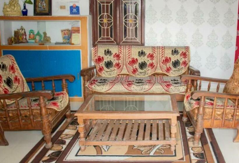 Standard Yhden Hengen Huone, Goroomgo Mohit Paying Guest House Varanasi