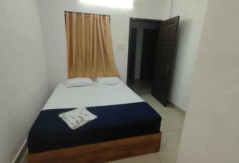 トリプルクラシックルーム, Spot On Sb Guest House