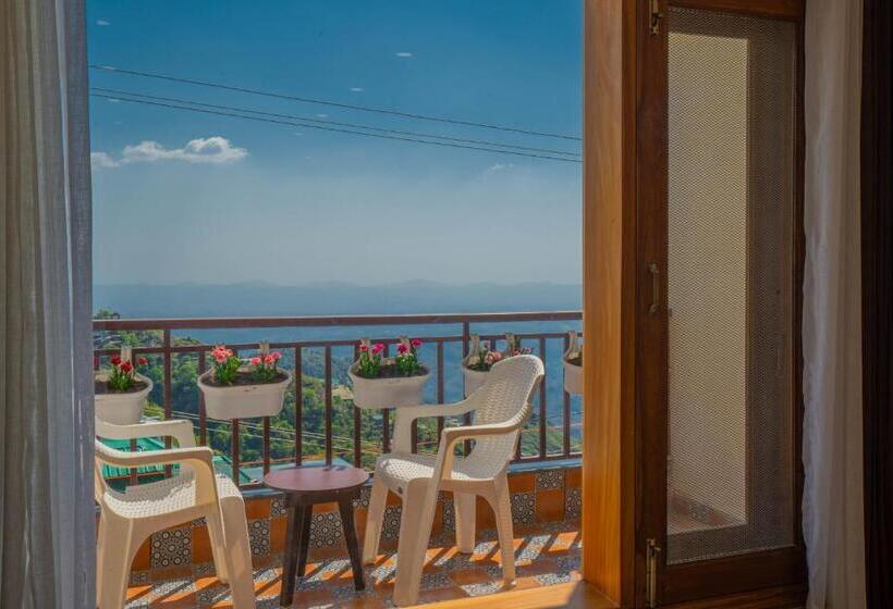 جناح مزوَّد بشرفة, Perfectstayz Mokshada Suites