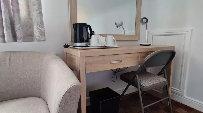 スタンダードルーム, Aaron Lodge Guest House