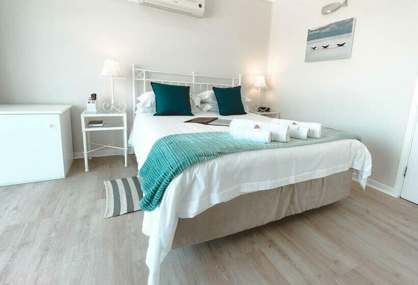 オーシャンビュースタンダードルームバルコニー付き, Thanda Vista