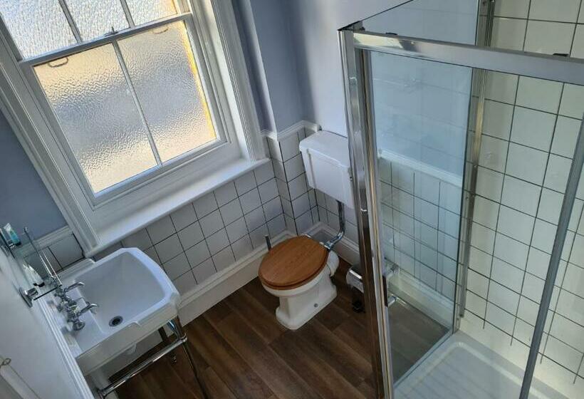 غرفة قياسية, Tramway