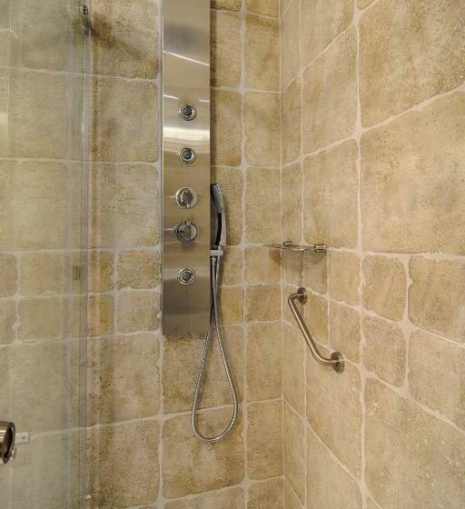 חדר דלוקס, Antique