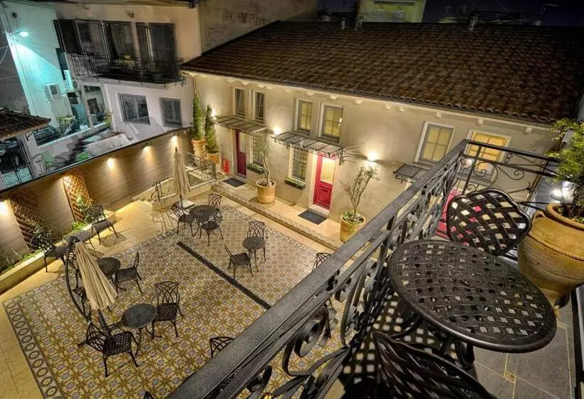Suite, Antique