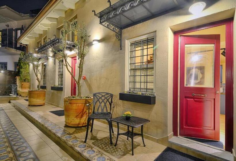 חדר דופלקס, Antique