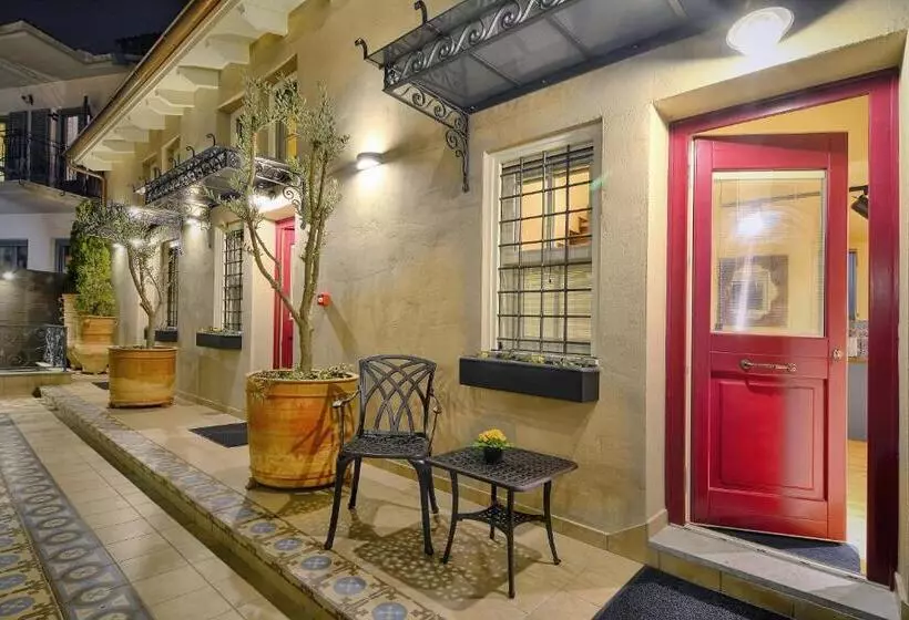 Chambre Duplex, Antique