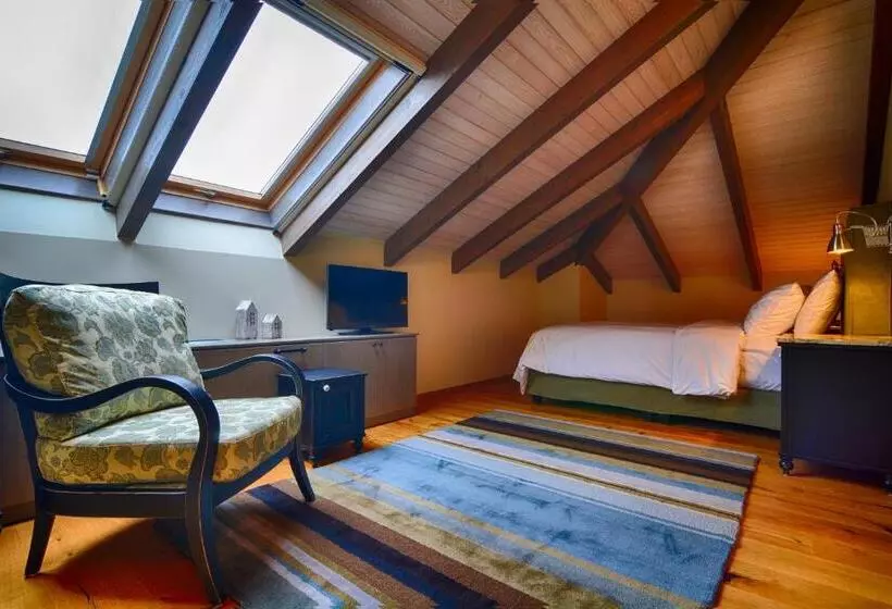 Chambre Deluxe, Antique