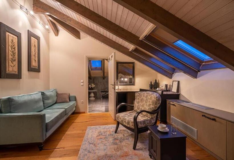 חדר דלוקס, Antique