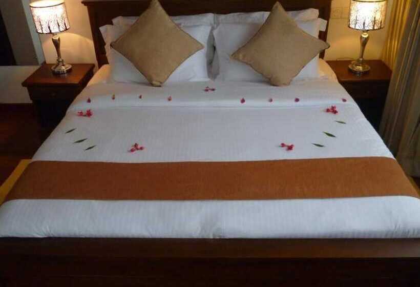 Трехместный Номер Deluxe, Daffodil S