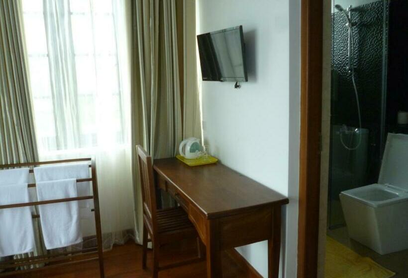 Номер Deluxe, Daffodil S