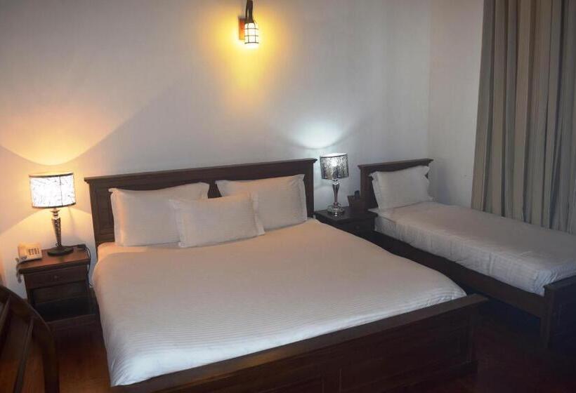 Трехместный Номер Deluxe, Daffodil S