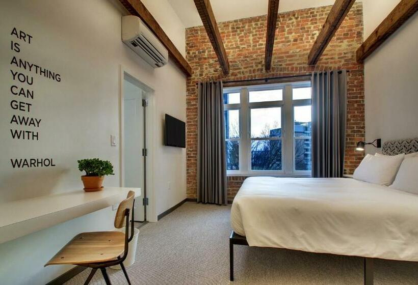 标准间带双人床, Hive