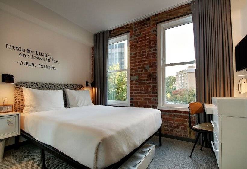 标准间带双人床, Hive