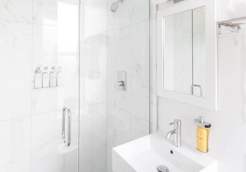 标准间带双人床, Hive