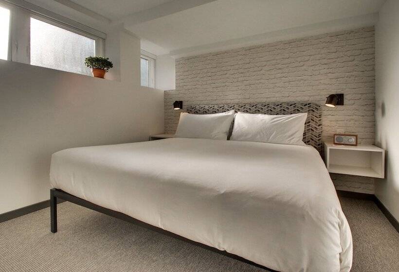 标准间带双人床, Hive