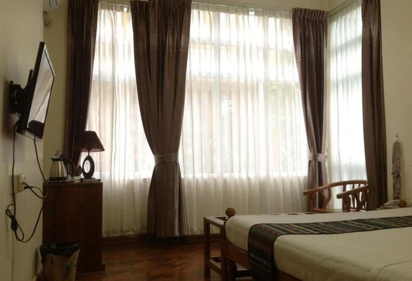 اتاق استاندارد, Mr Charles Guest House