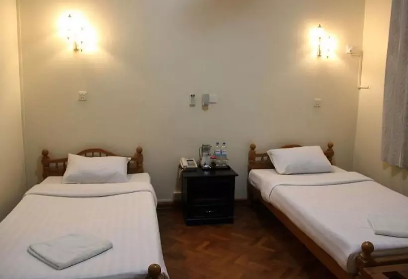 اتاق استاندارد, Mr Charles Guest House